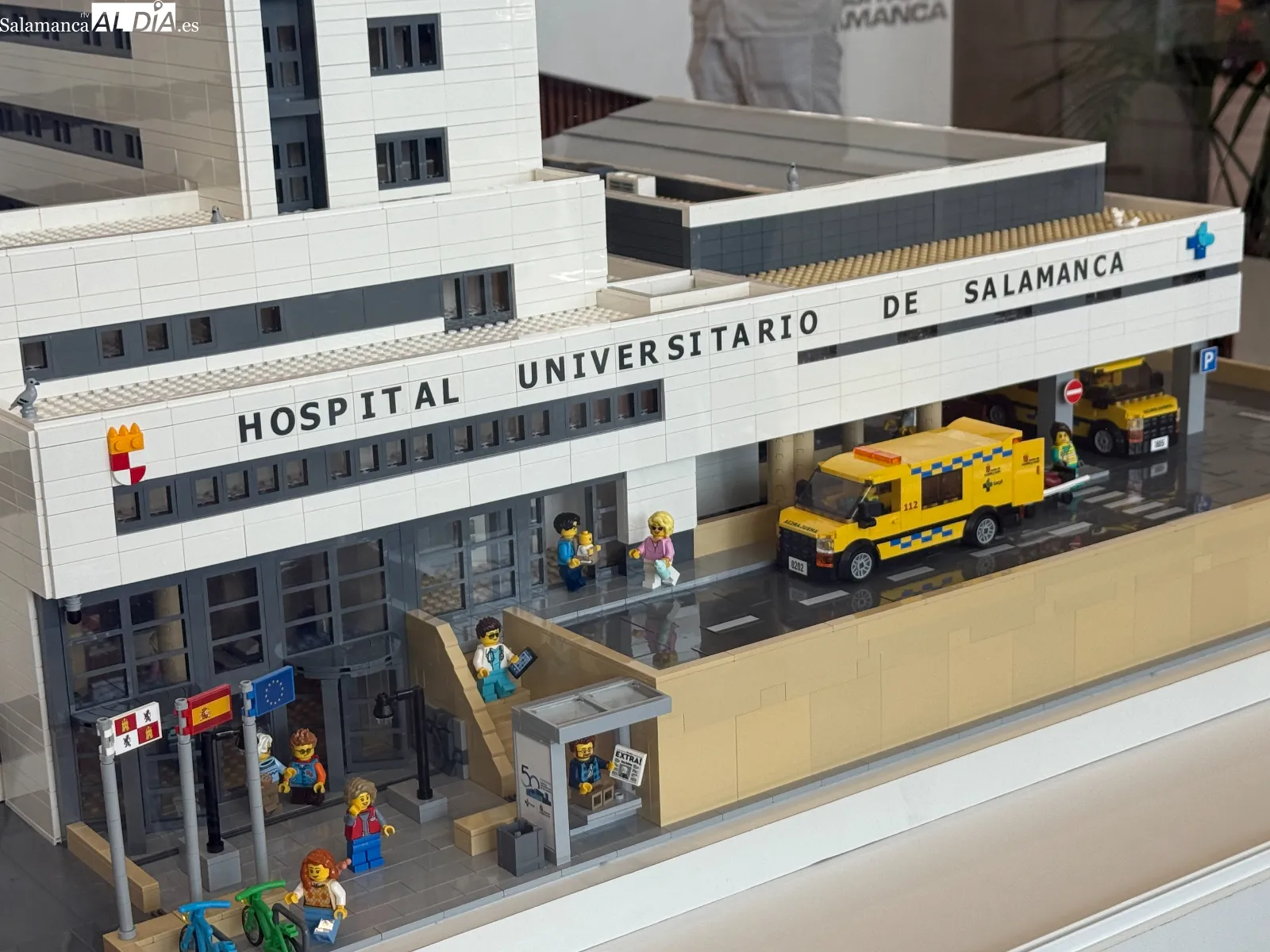 Una maqueta de Lego recrea el Hospital de Salamanca | FOTOS: Vanesa Martins  