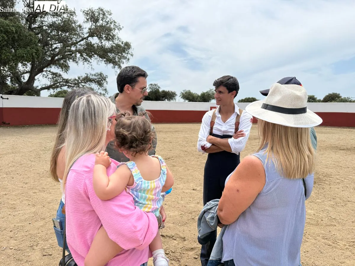 Diosleguarde comparte un tentadero con la afición de Guijuelo. Fotos: Toni Sánchez