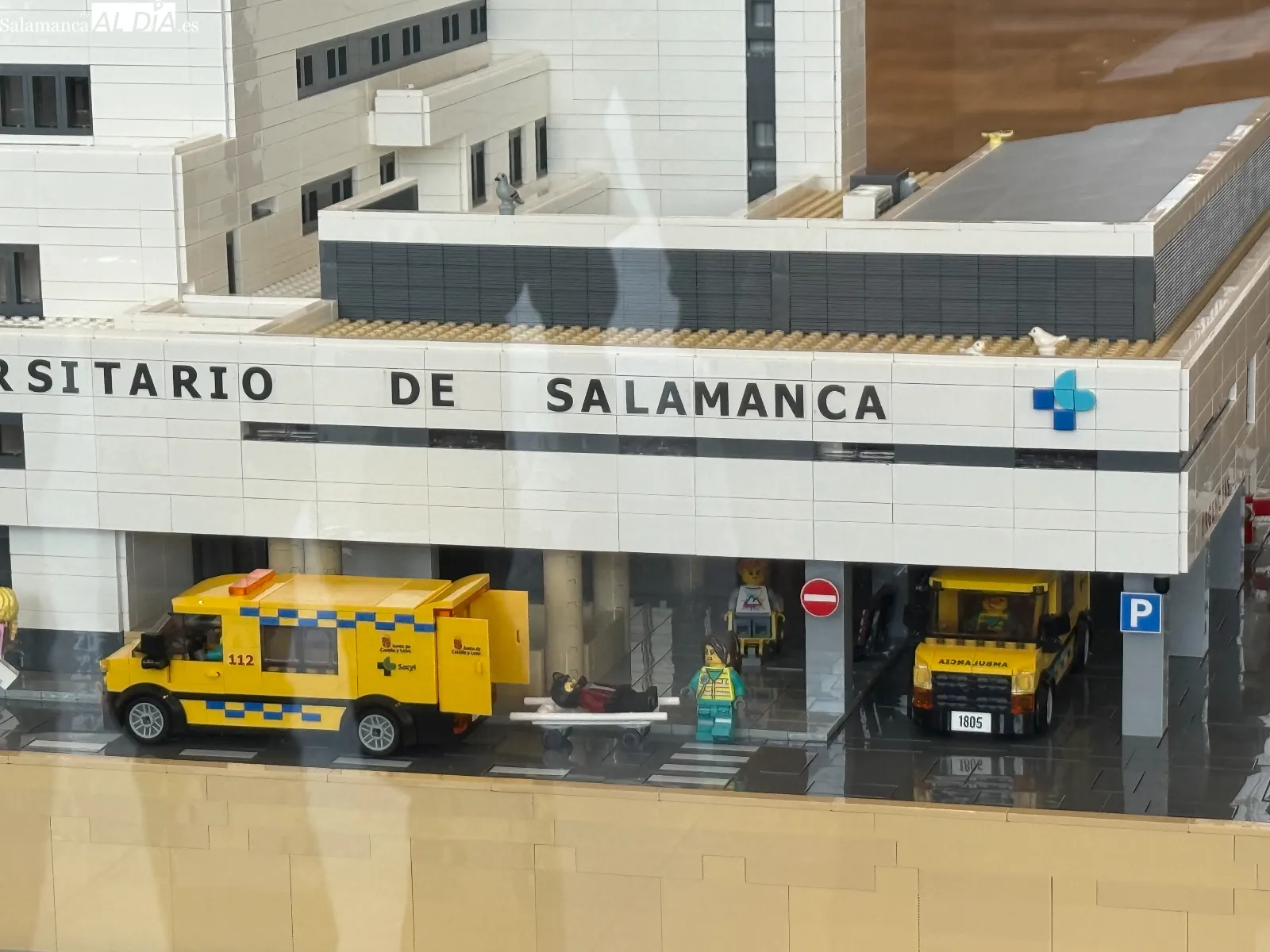 Una maqueta de Lego recrea el Hospital de Salamanca | FOTOS: Vanesa Martins  