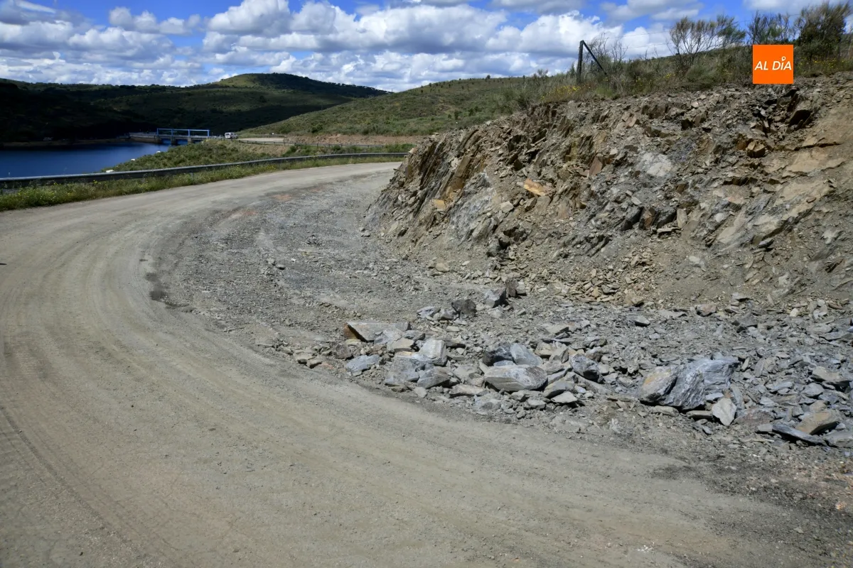 Obras carretera La Atalaya-Zamarra