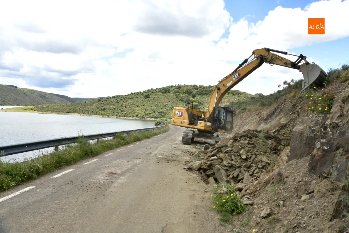 Obras en la carretera DSA-356 de Sanjuanejo a Zamarra