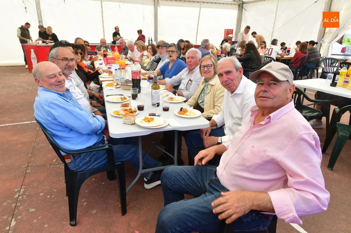 Paella popular por San Isidro en Carpio de Azaba