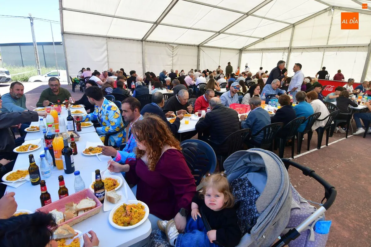 Paella popular por San Isidro en Carpio de Azaba