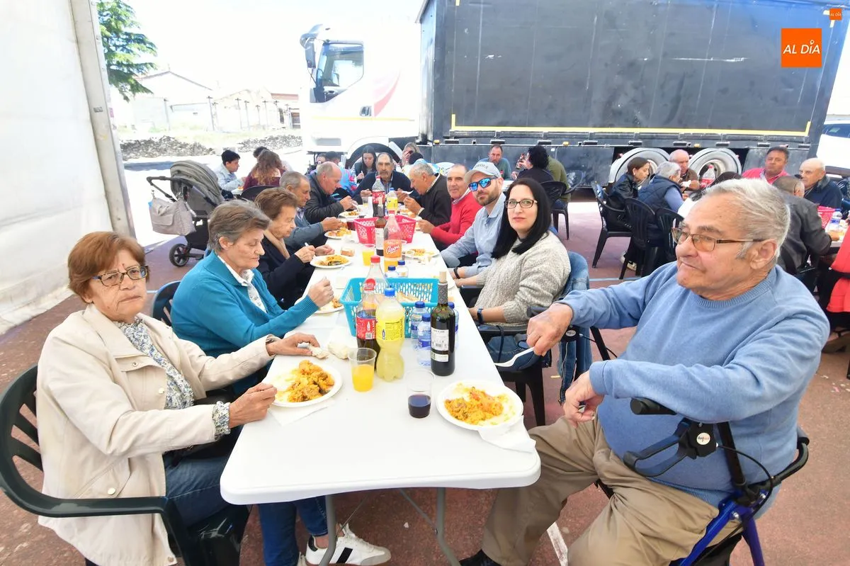 Paella popular por San Isidro en Carpio de Azaba