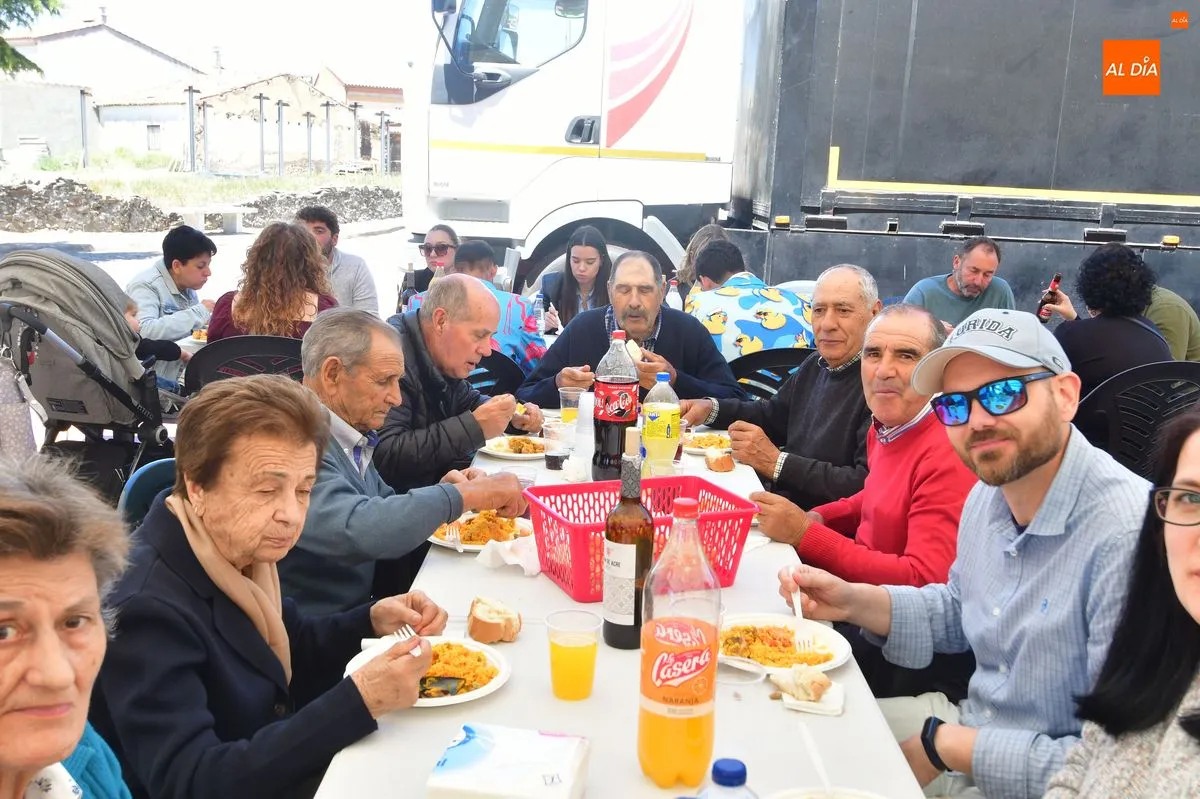 Paella popular por San Isidro en Carpio de Azaba