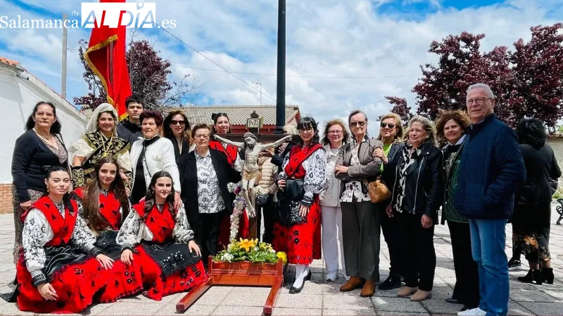 Pedrosillo de Alba recupera la fiesta de la Santa Cruz