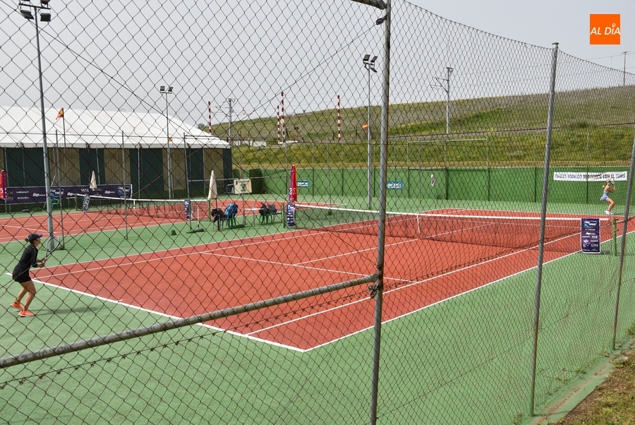 El ayuntamiento invertirá en las pistas de tenis y pádel para frenar los problemas de lluvia