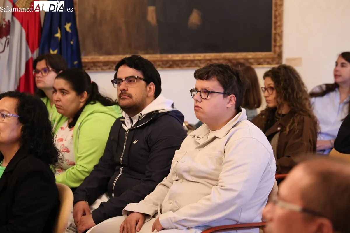 Presentación en el Ayuntamiento de Salamanca del primer Encuentro Lúdico del Voluntariado. Foto de David Sañudo