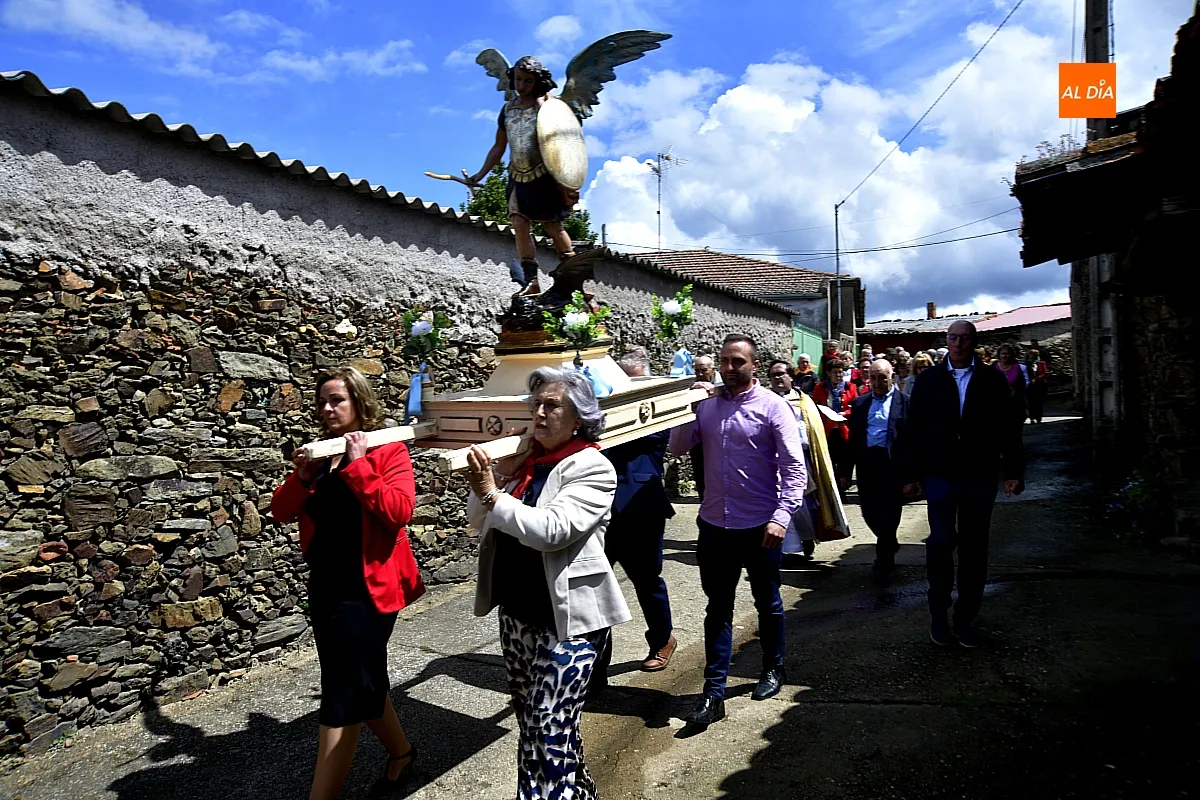Actos religiosos en San Miguel Arcángel en La Atalaya