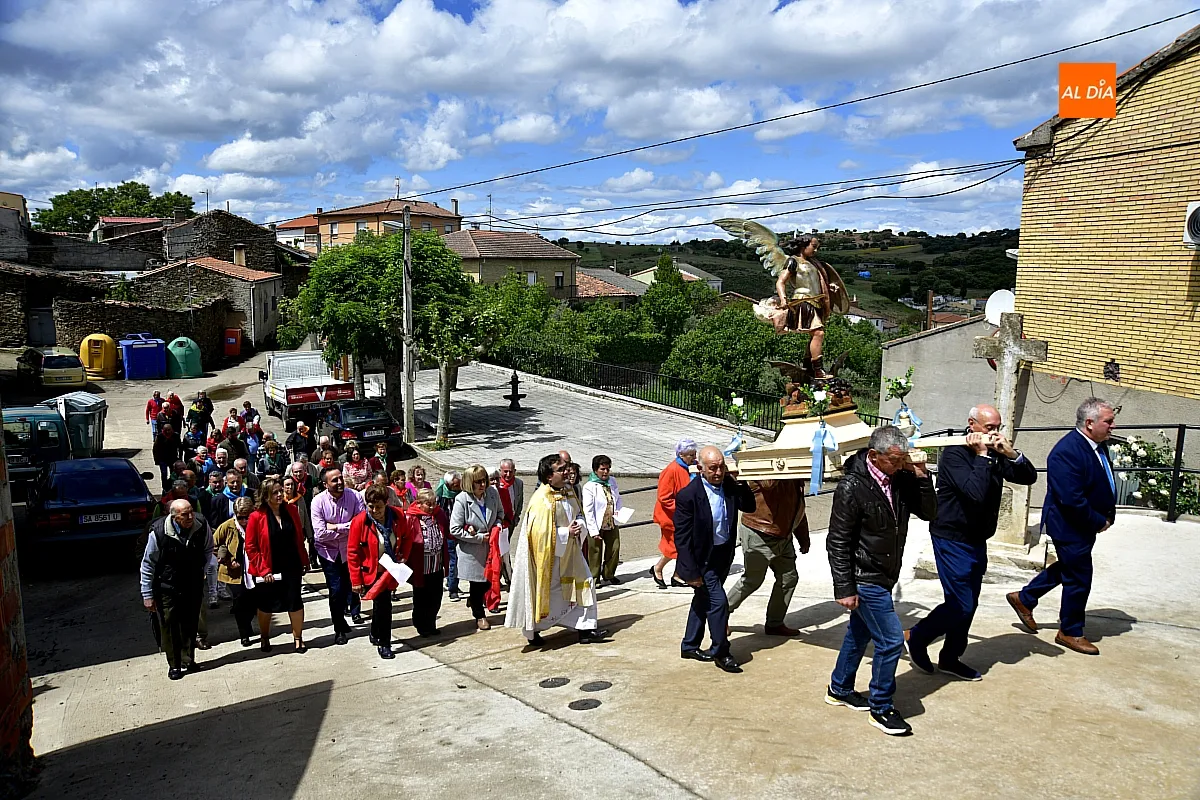  Actos religiosos en honor  San Miguel Arcángel abren  fiestas  La Atalaya