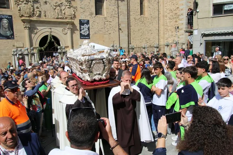 Un año de la veneración de Santa Teresa en Alba de Tormes