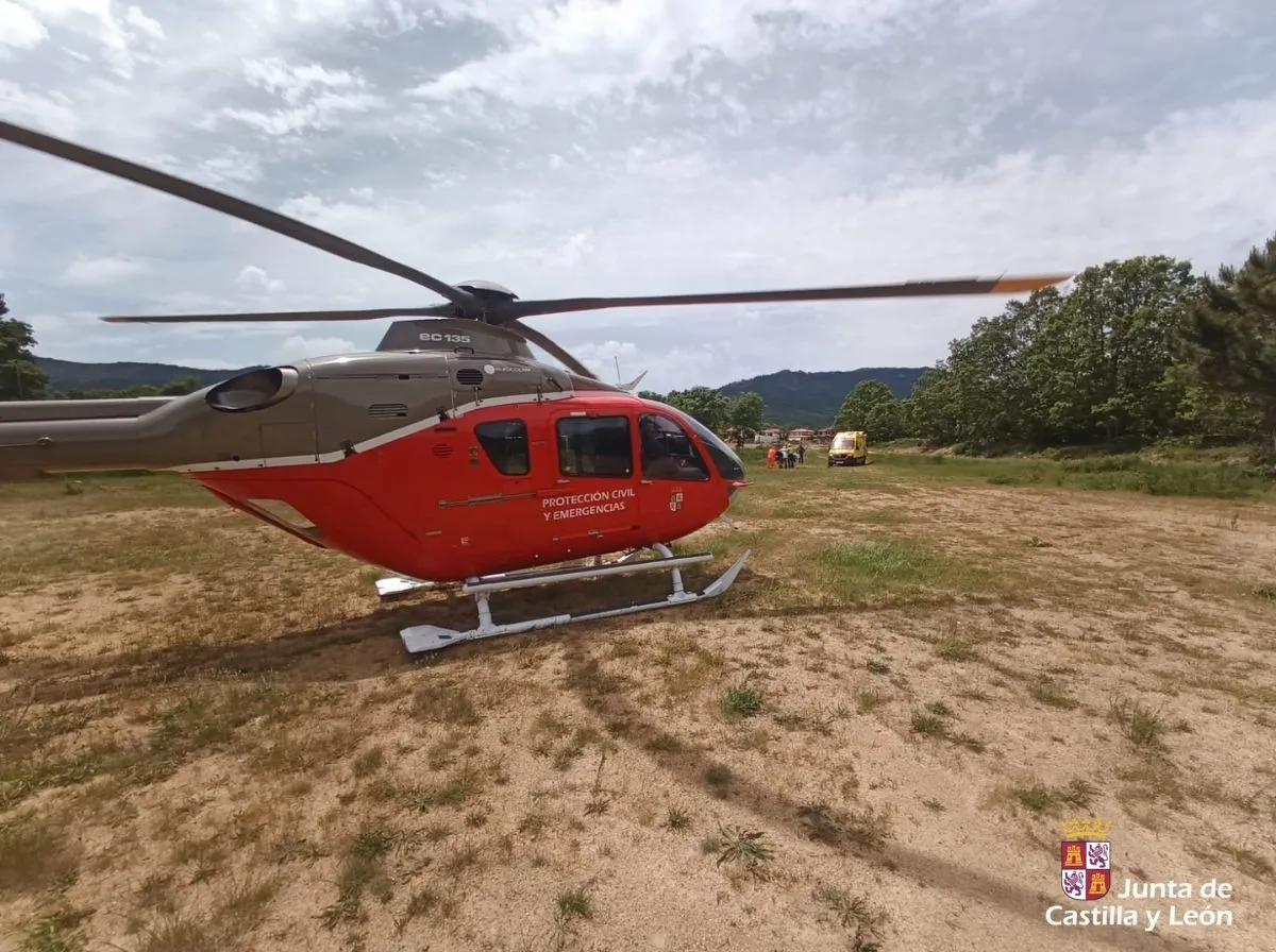 Rescate en helicóptero de una senderista en La Alberca