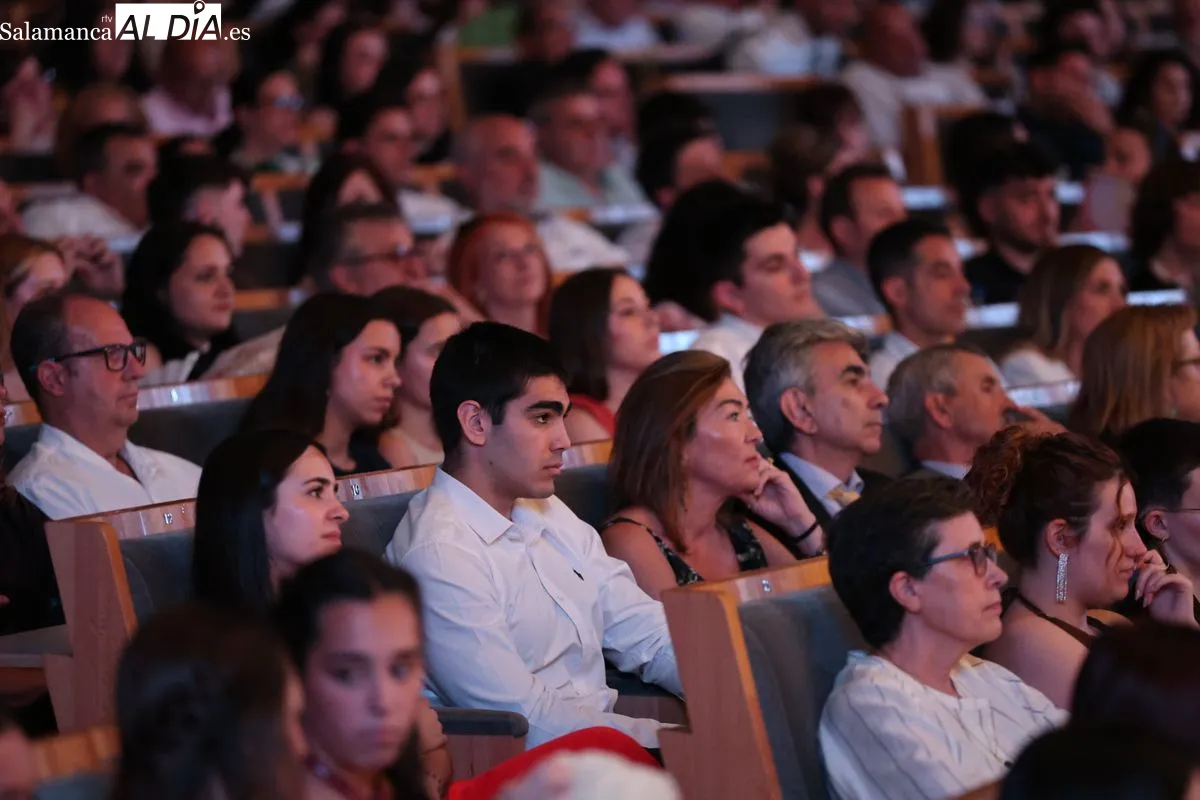 Los nuevos maestros de Infantil y Primaria de la USAL cierran su etapa universitaria | FOTOS: David Sañudo