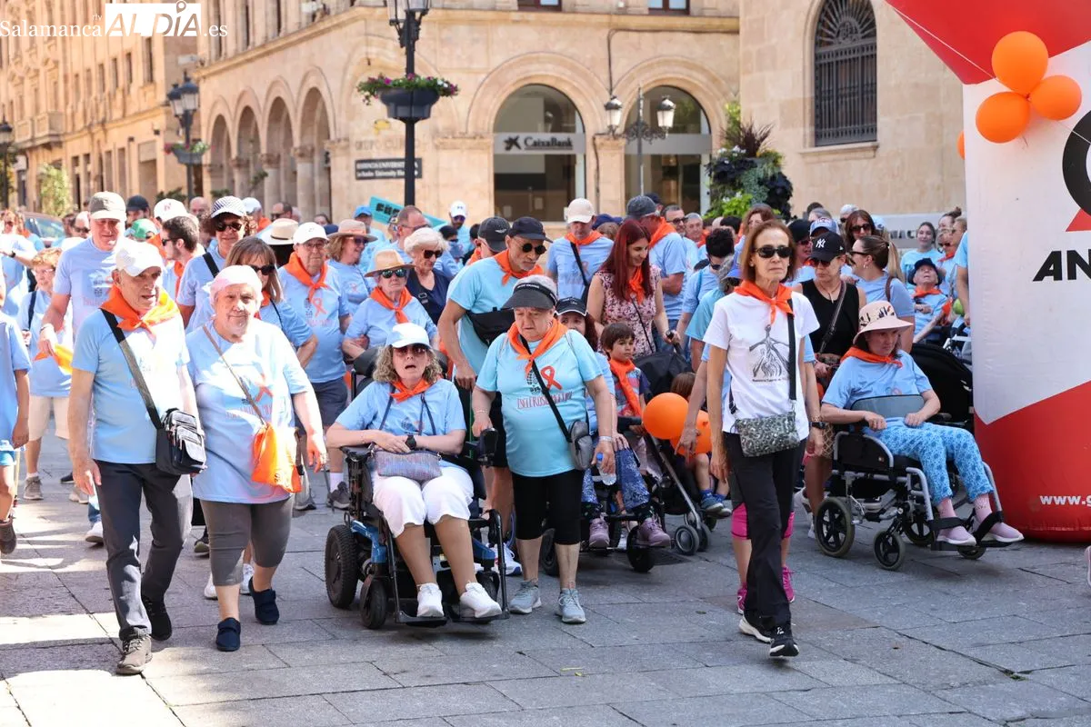 Marcha en Salamanca por la Esclerosis Múltiple | FOTOS: David Sañudo
