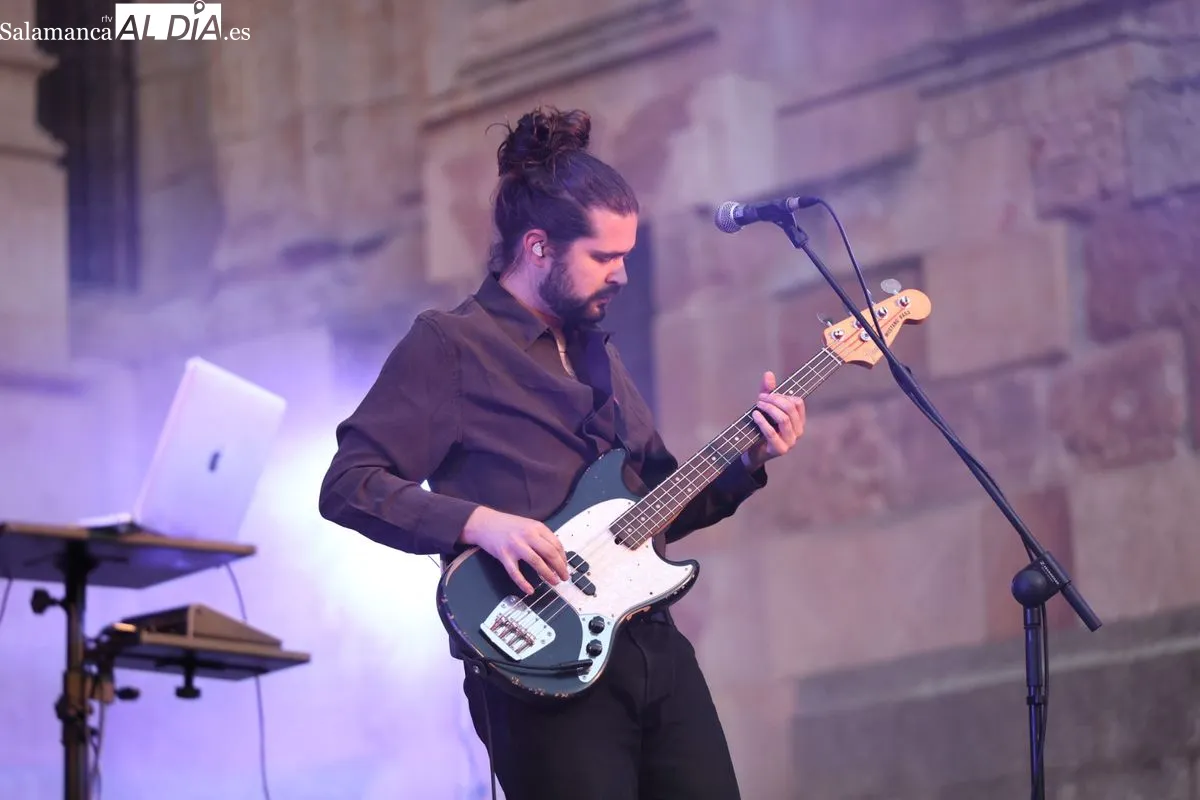 Gara Durán conquista al público del Patio Chico en el FÀCYL | FOTOS: David Sañudo