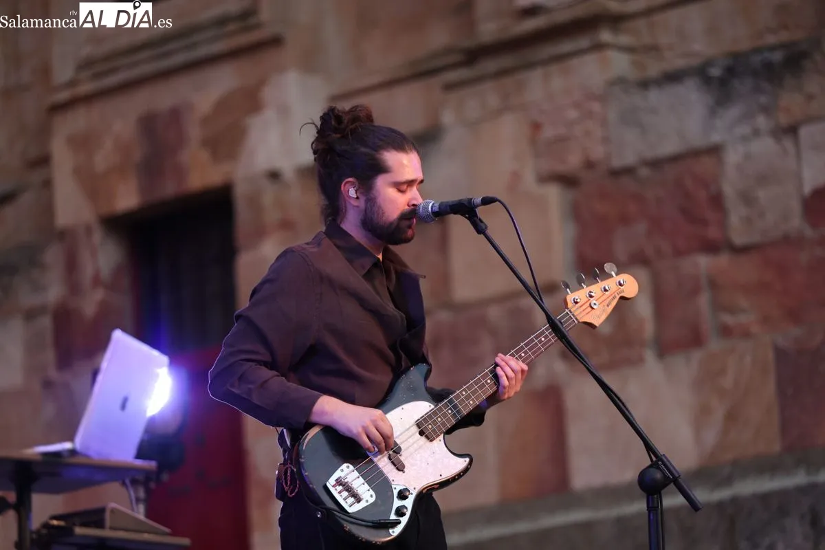 Gara Durán conquista al público del Patio Chico en el FÀCYL | FOTOS: David Sañudo
