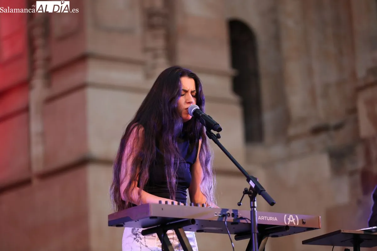 Gara Durán conquista al público del Patio Chico en el FÀCYL | FOTOS: David Sañudo
