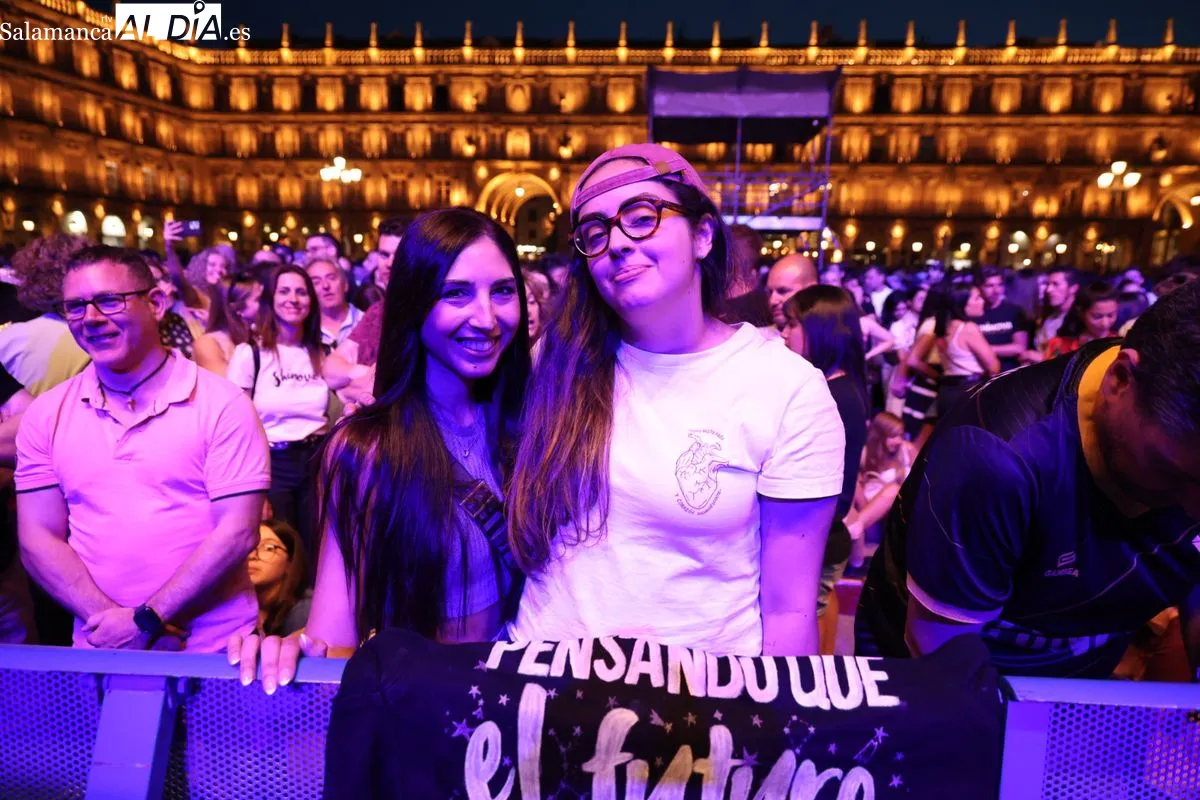Concierto de Shinova en la Plaza Mayor de Salamanca | FOTOTS: David Sañudo