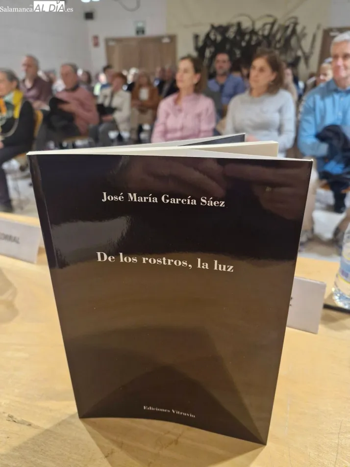 El poemario de Chema García Sáez, una celebración de la poesía en la Casa de las Conchas | Imagen 1