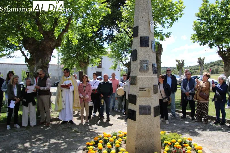 Foto 2 - Un monolito y 31 placas de cer&aacute;mica para no olvidar a los colonos de Torrej&oacute;n de Alba
