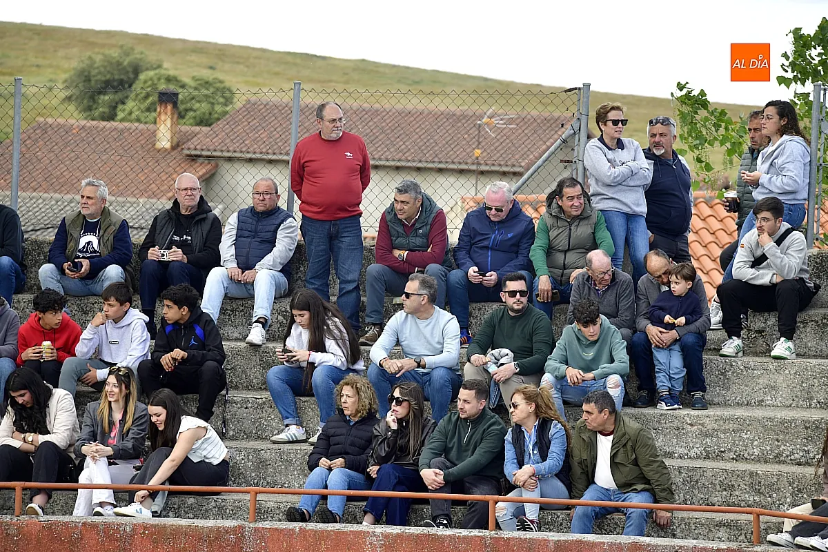 Capea vaquillas en El Bodón