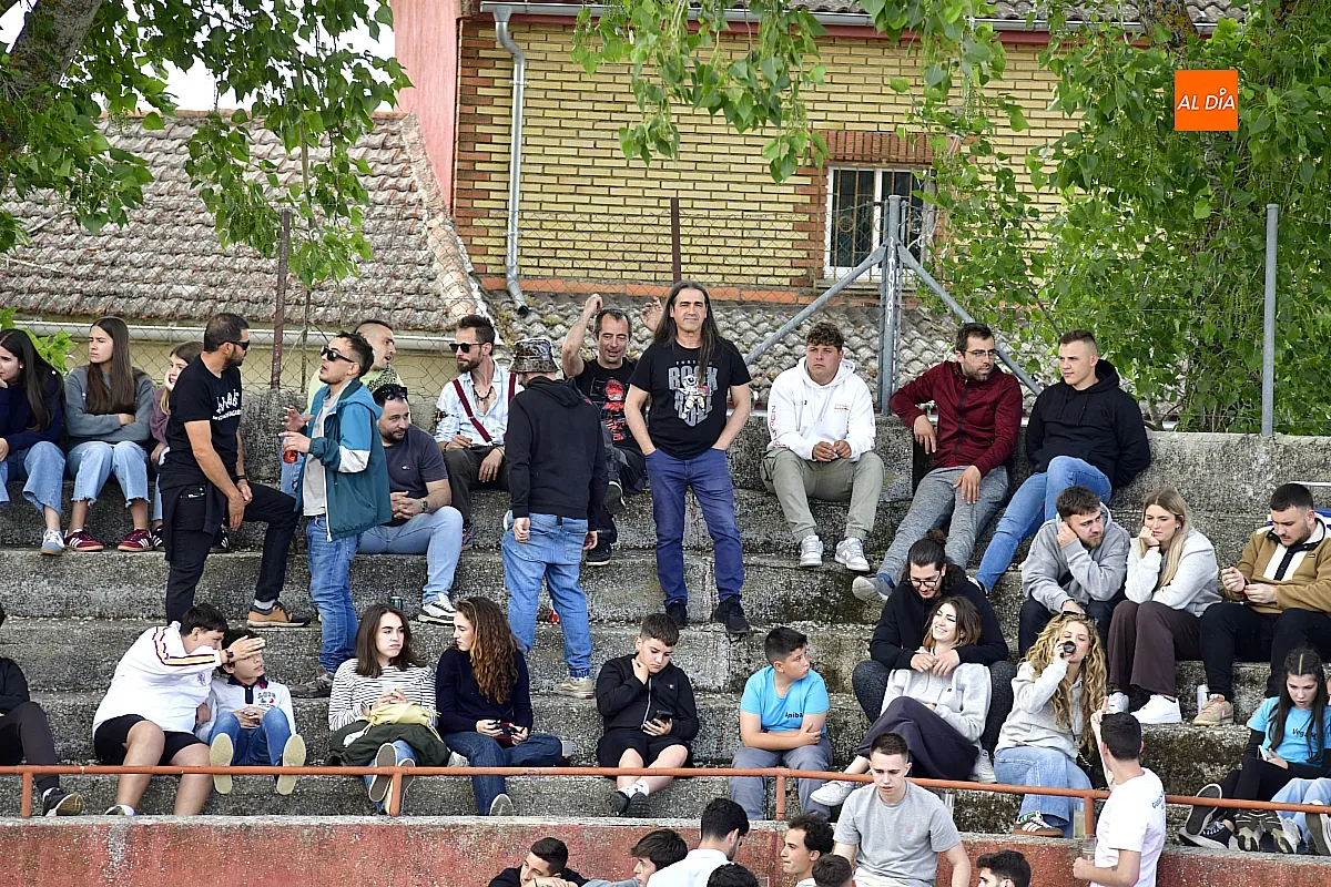 Capea vaquillas en El Bodón