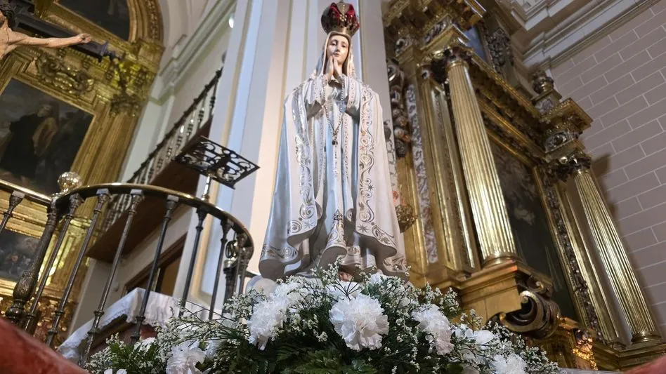 Foto 4 - Alba de Tormes conmemora la festividad de la Virgen de F&aacute;tima