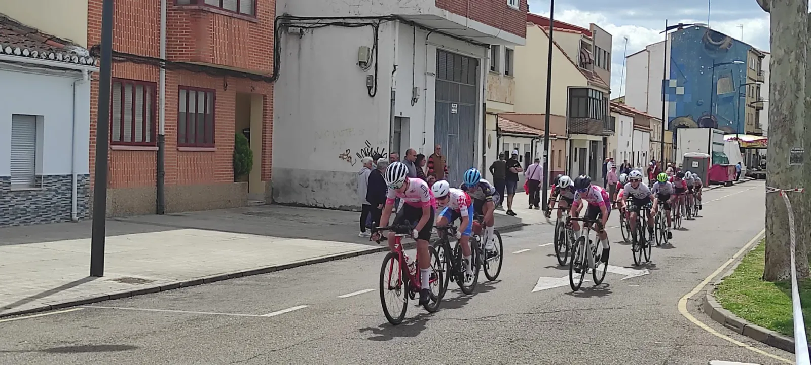 Foto 4 - La cantera del Club Ciclista Promesal brilla en Zamora con una victoria y nueve top 10