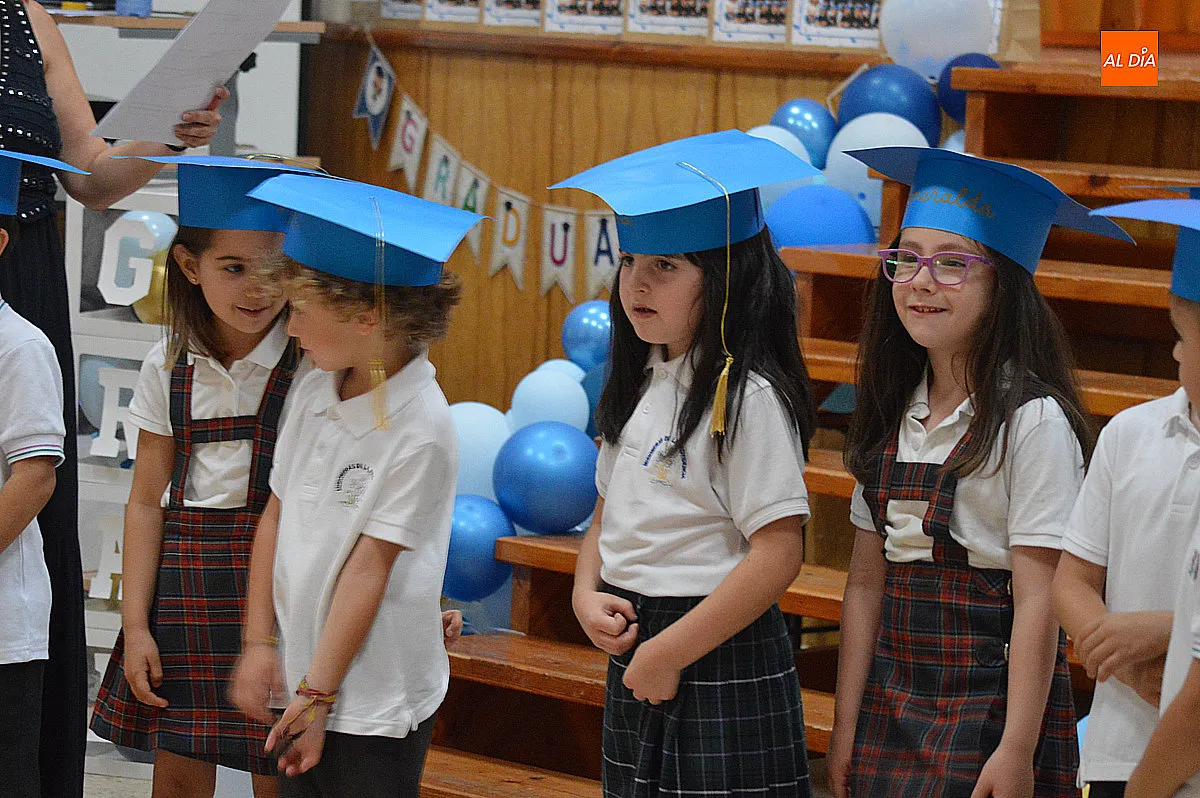 Foto 12 - Los peque&ntilde;os de 3&ordm; de Infantil del Colegio Misioneras de la Providencia- Santa Teresa se despiden de su etapa en Infantil