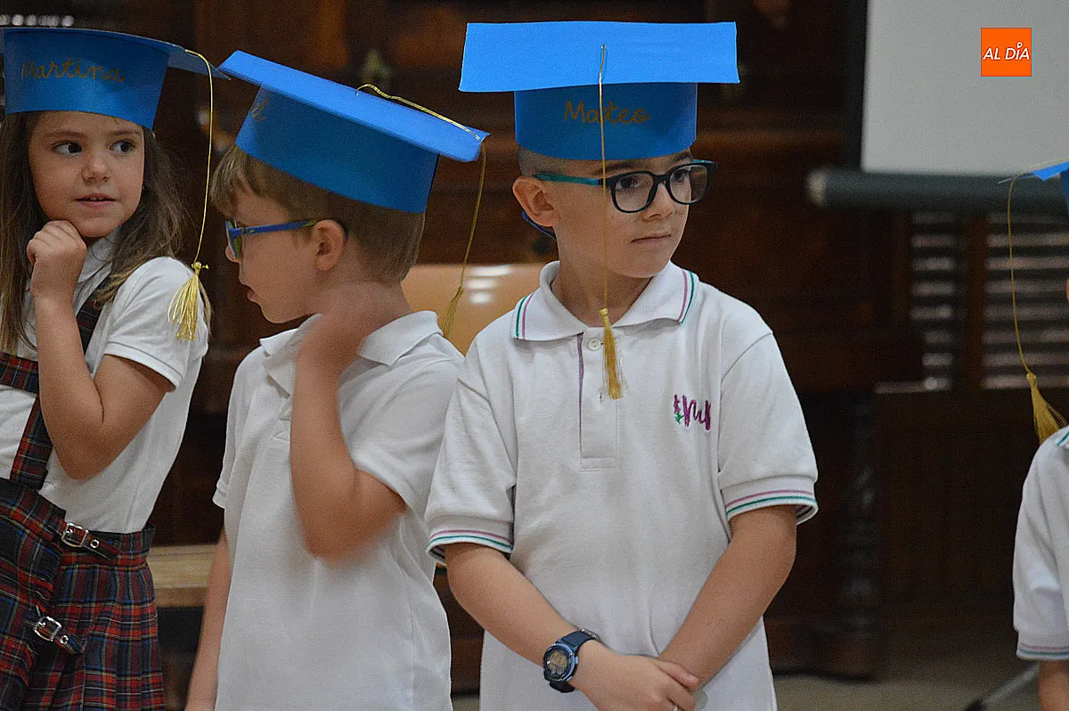 Foto 15 - Los peque&ntilde;os de 3&ordm; de Infantil del Colegio Misioneras de la Providencia- Santa Teresa se despiden de su etapa en Infantil