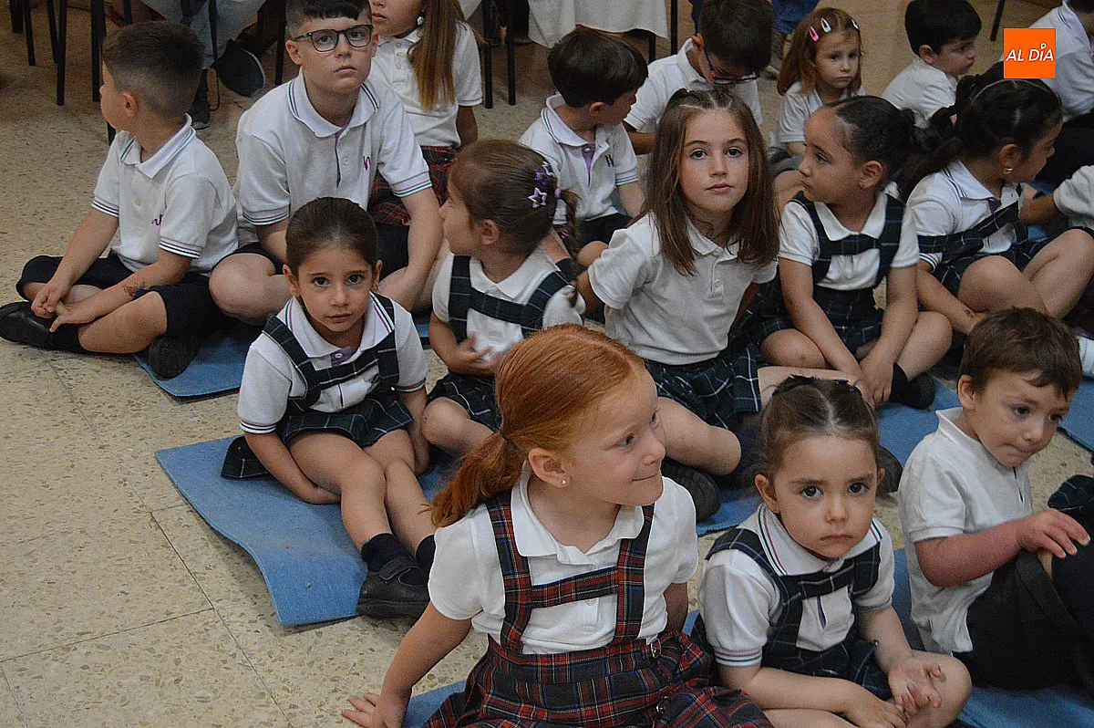 Foto 3 - Los peque&ntilde;os de 3&ordm; de Infantil del Colegio Misioneras de la Providencia- Santa Teresa se despiden de su etapa en Infantil