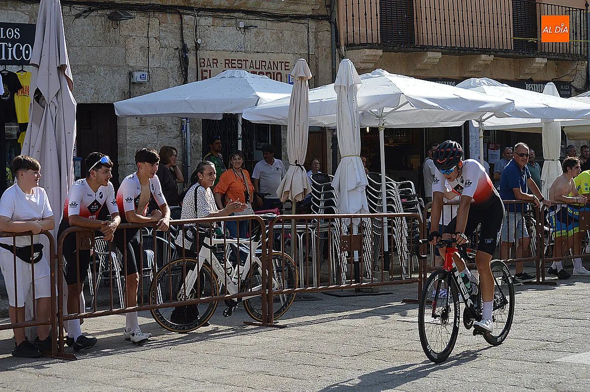Foto 18 - La primera etapa de la I Vuelta Ciclista Salamanca Junior concluye con Carlos Tienda como l&iacute;der de la clasificaci&oacute;n