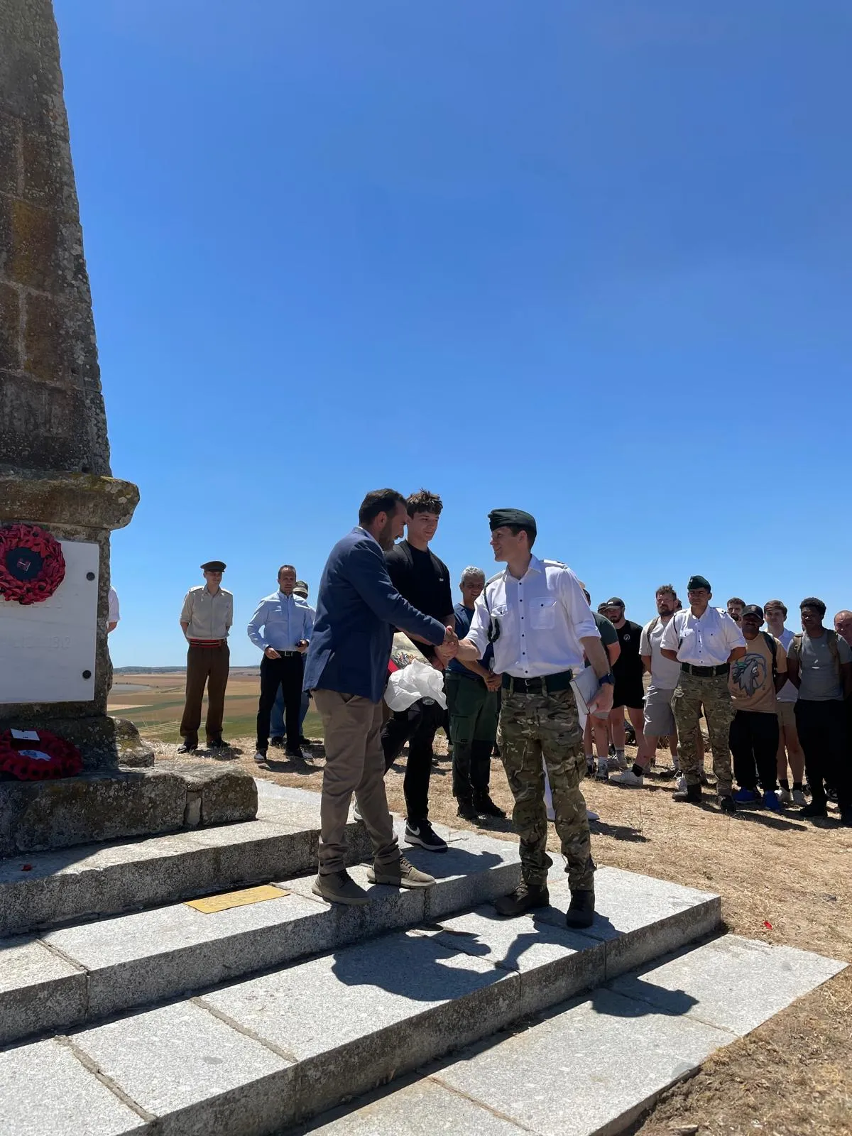 Foto 4 - Militares brit&aacute;nicos y espa&ntilde;oles se al&iacute;an de nuevo en Arapiles