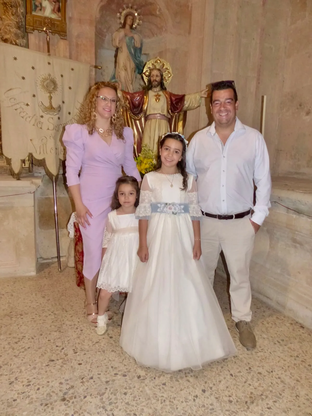 Foto 3 - Fe y devoci&oacute;n recorren las calles de Villoria en la festividad del Corpus