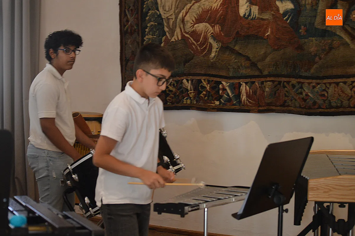 Ignaguración de la banda de percusión en el Palacio de Montarco 