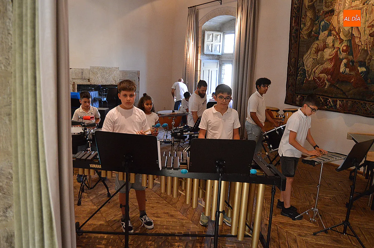 Ignaguración de la banda de percusión en el Palacio de Montarco 