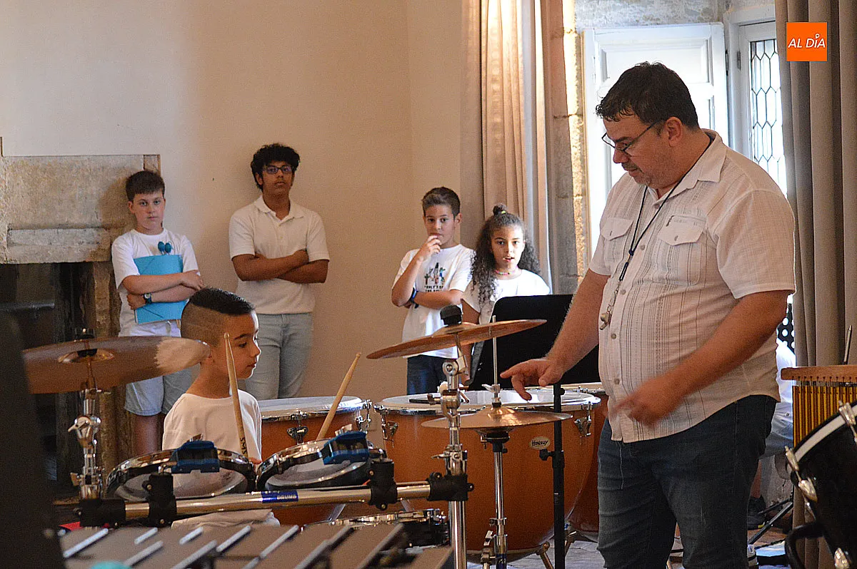 Ignaguración de la banda de percusión en el Palacio de Montarco 