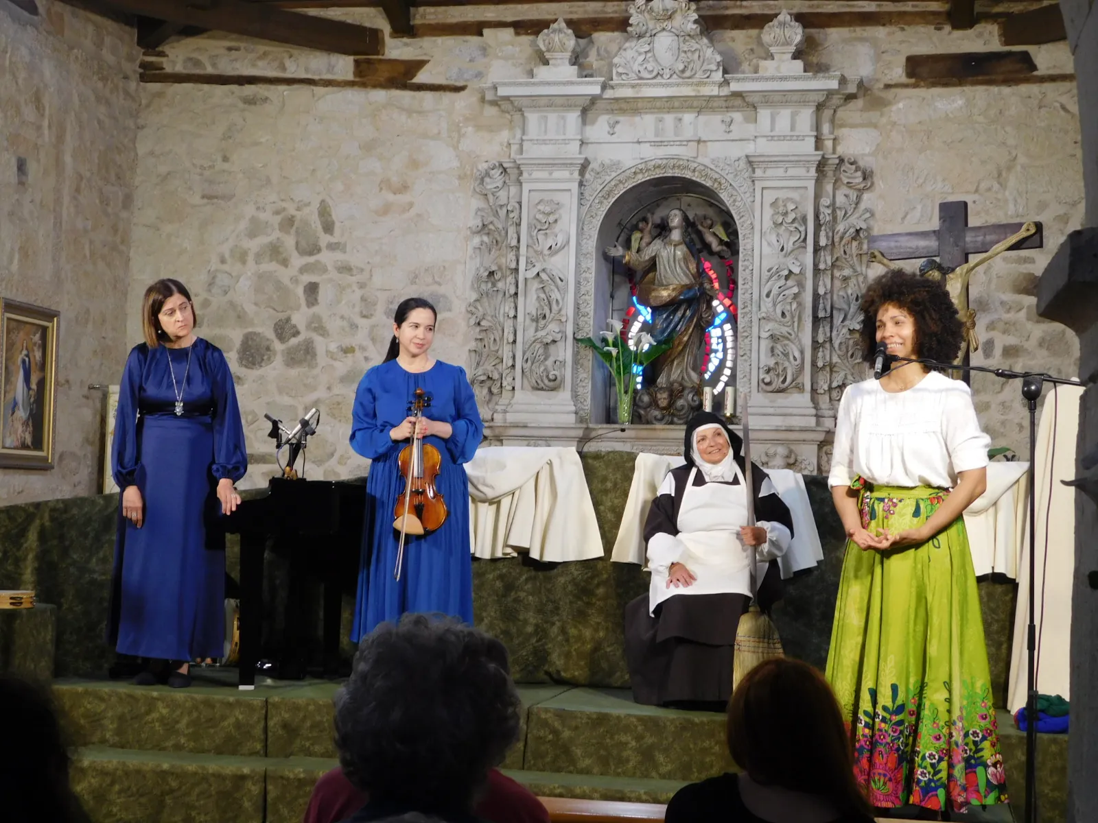 Foto 11 - Boada acoge la vig&eacute;sima funci&oacute;n de la obra teatral sobre San Juan de la Cruz