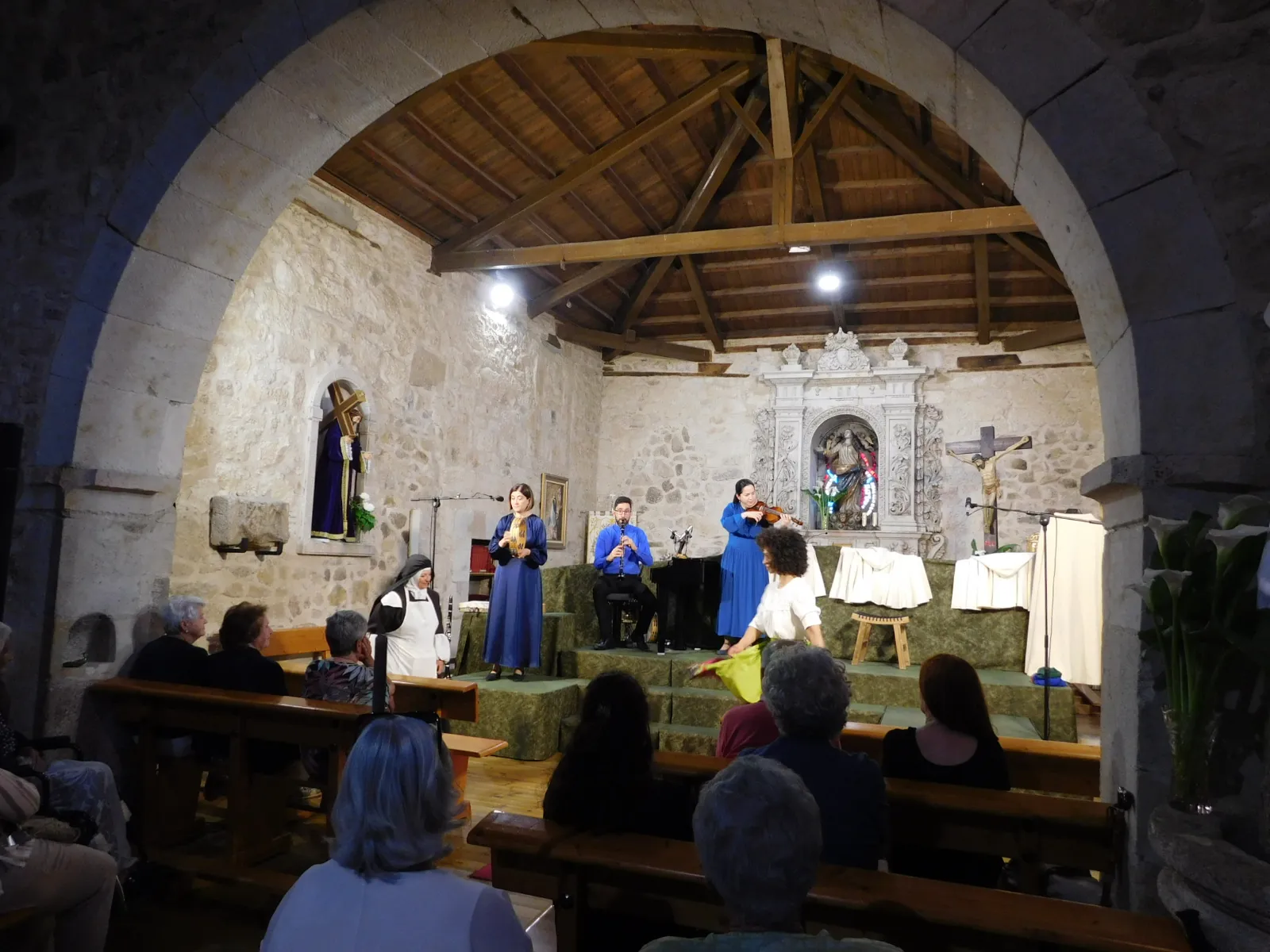 Foto 8 - Boada acoge la vig&eacute;sima funci&oacute;n de la obra teatral sobre San Juan de la Cruz