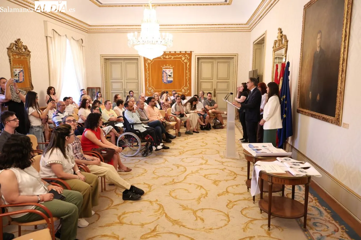 Día de emociones en el Ayuntamiento con la clausura de 'Univerusal: la universidad inclusiva'. Foto de David Sañudo