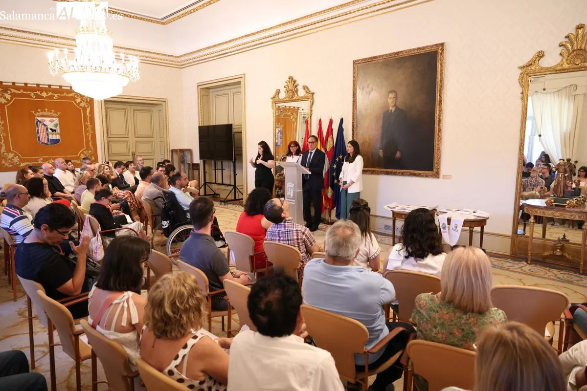 Día de emociones en el Ayuntamiento con la clausura de 'Univerusal: la universidad inclusiva'. Foto de David Sañudo