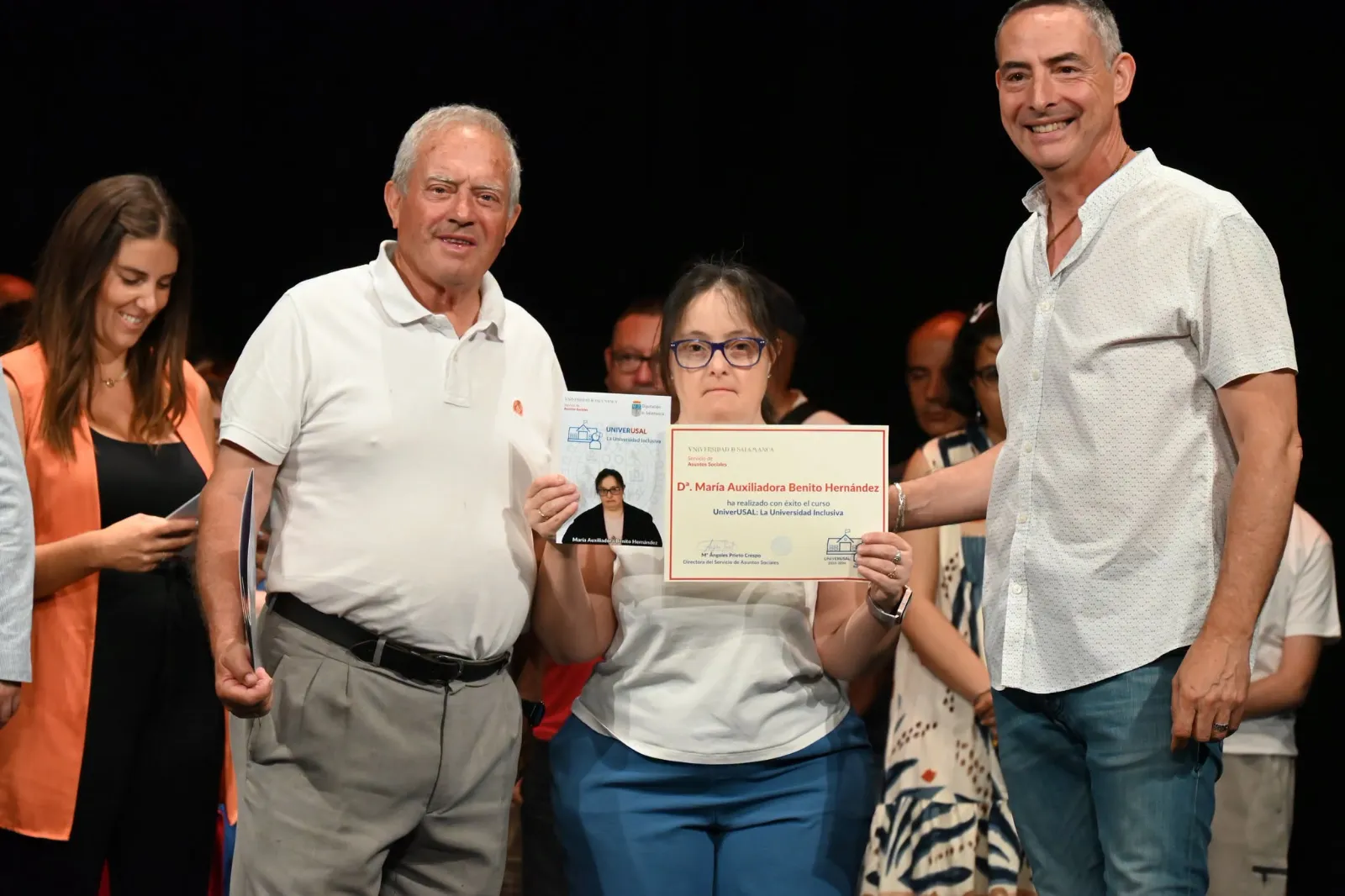 Clausura de UniverUSAL  en el Teatro Nuevo Fernando Arrabal 