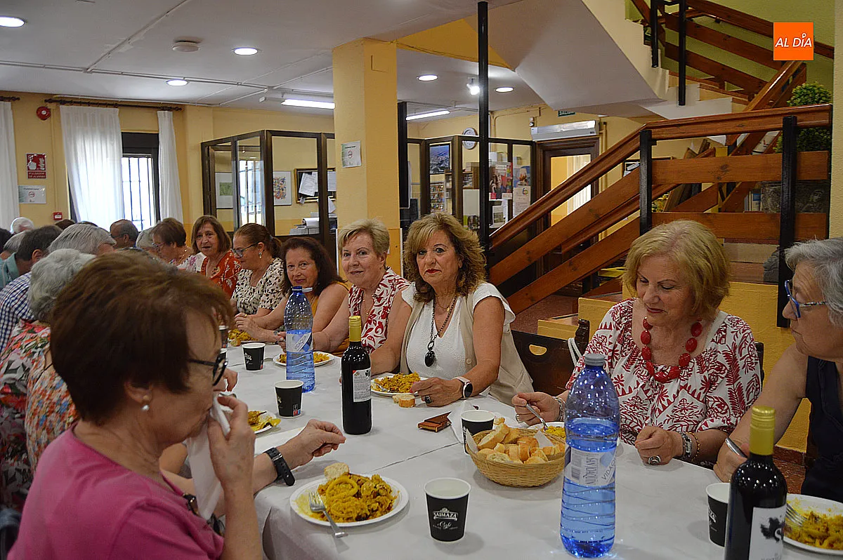 Centro de Día de Mayores comida de finde de curso 