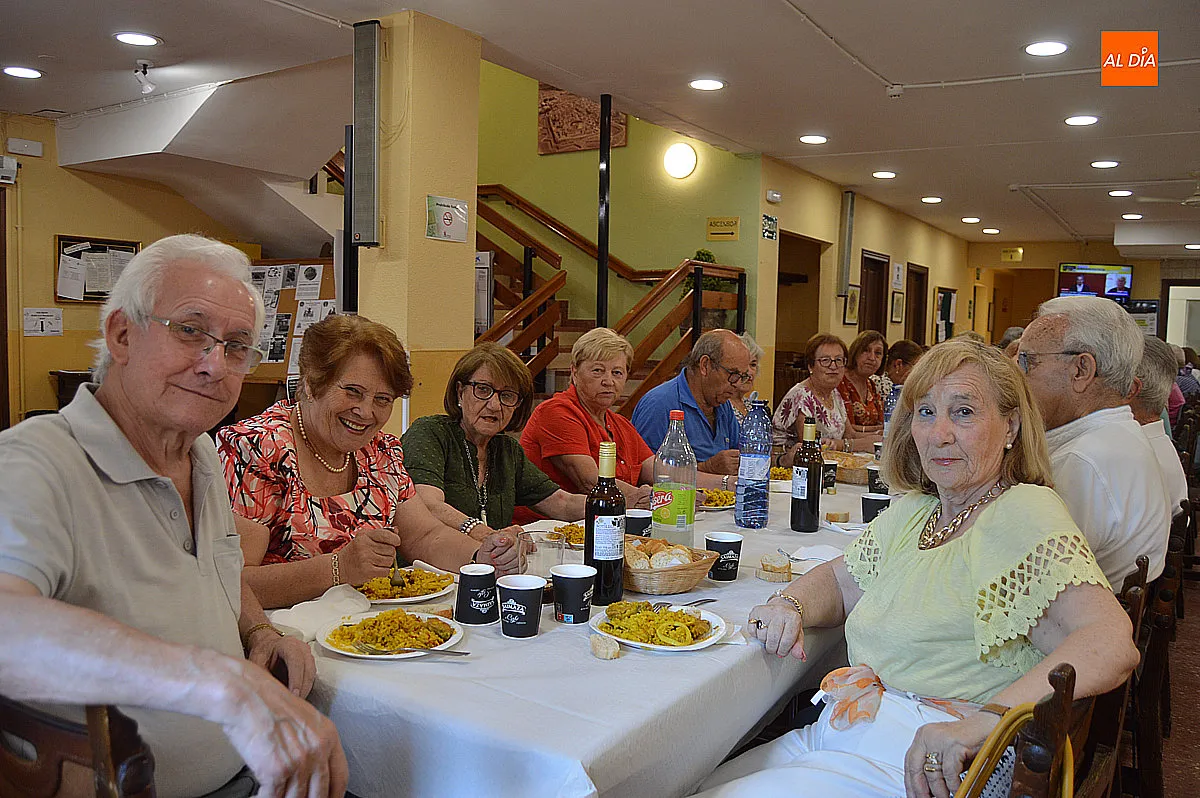 Centro de Día de Mayores comida de finde de curso 
