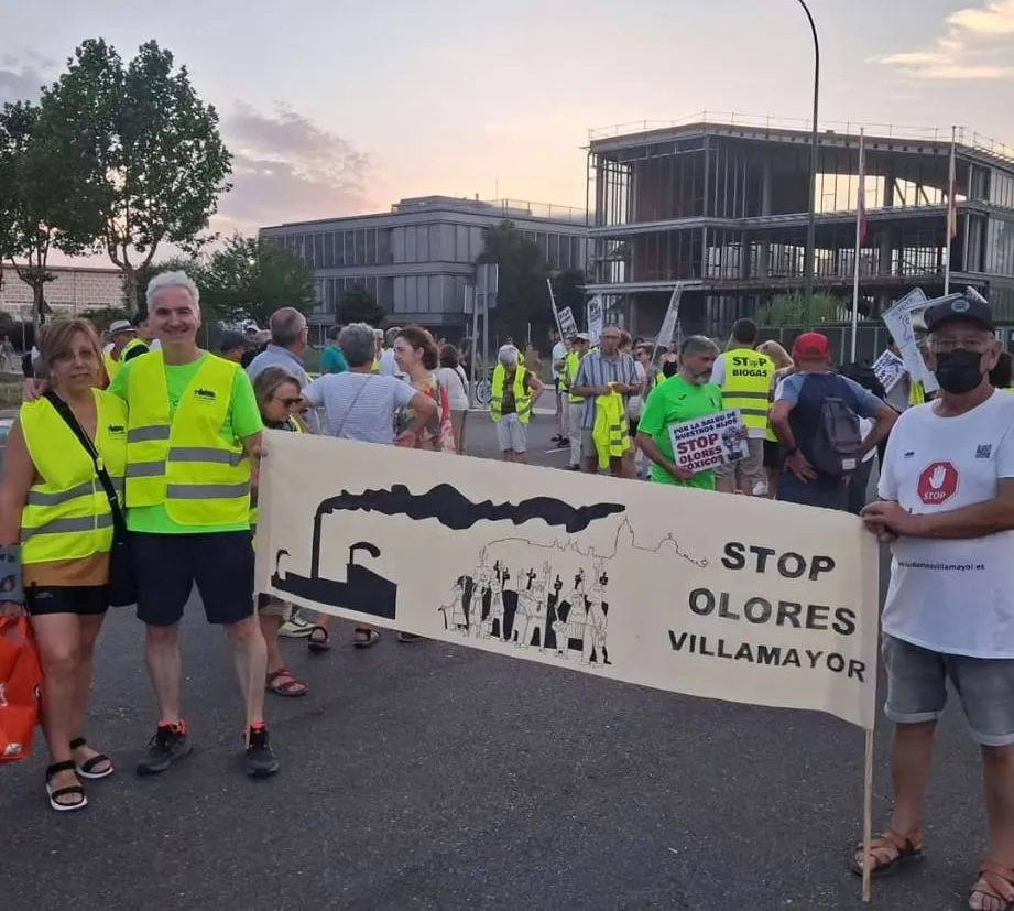 Manifestación de Cuidamos Villamayor en el Parque Científico de este municipio. Foto Cuidamos Villamayor