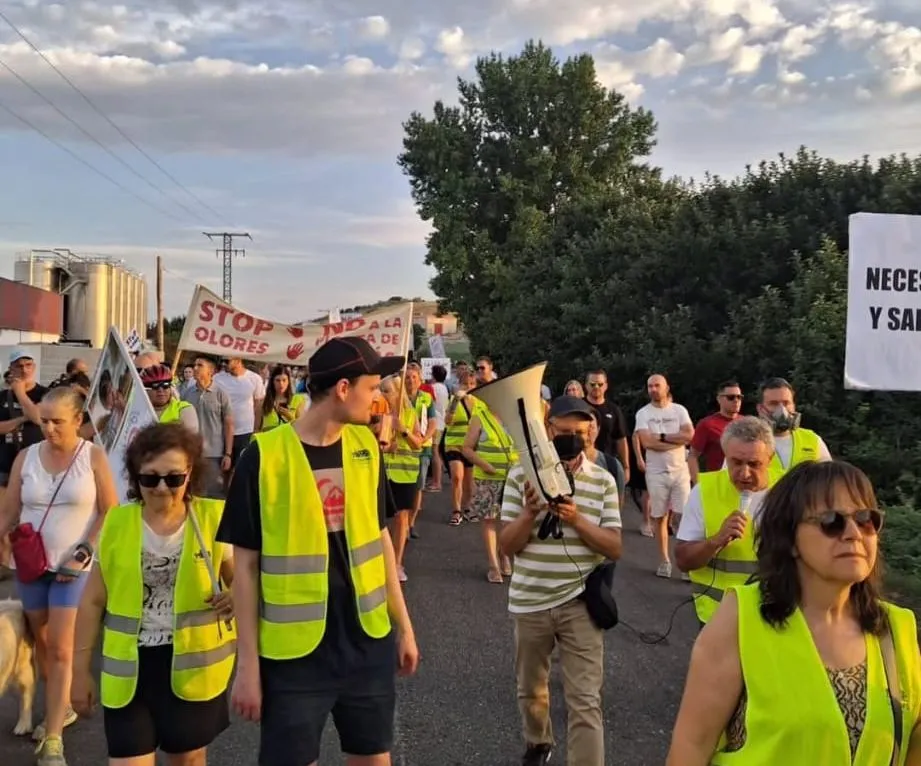 Manifestación de Cuidamos Villamayor en el Parque Científico de este municipio. Foto Cuidamos Villamayor