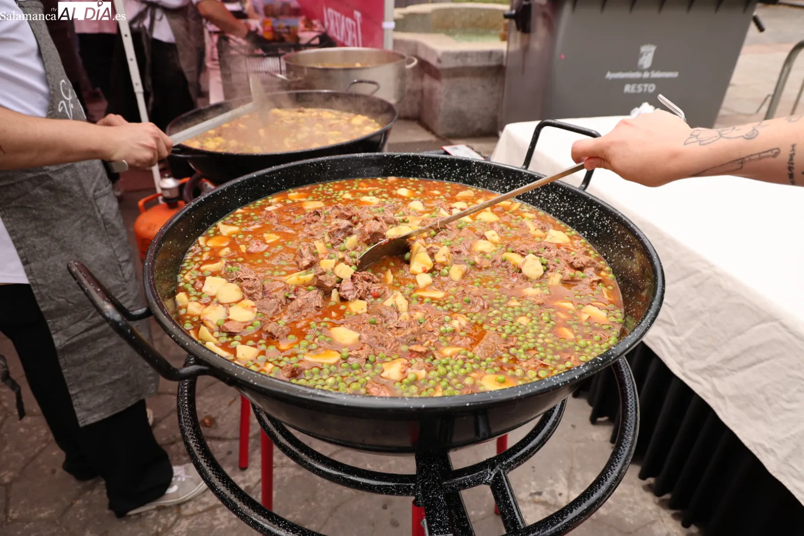 Degustaciones gratis de Ternera Charra por su 25 aniversario | FOTOS: David Sañudo