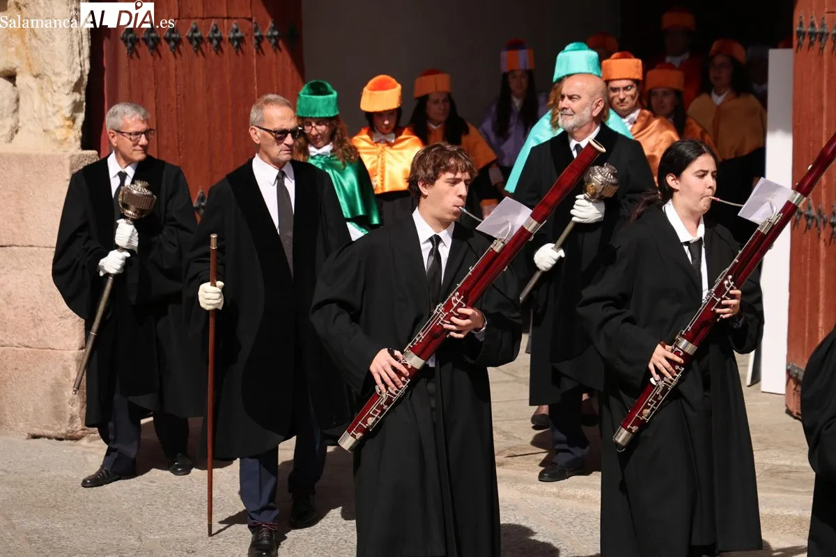 Cortejo y ceremonia de Francisco de Vitoria como Honoris Causa a título póstumo de la Universidad de Salamanca | FOTOS: David Sañudo 