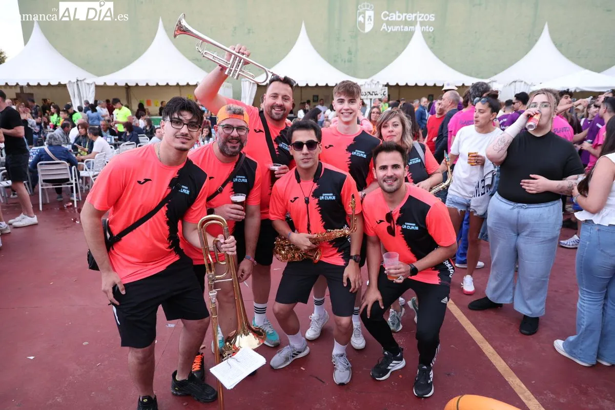 Gran ambiente en el pregón de las fiestas del Señor de Cabrerizos. Fotos: David Sañudo