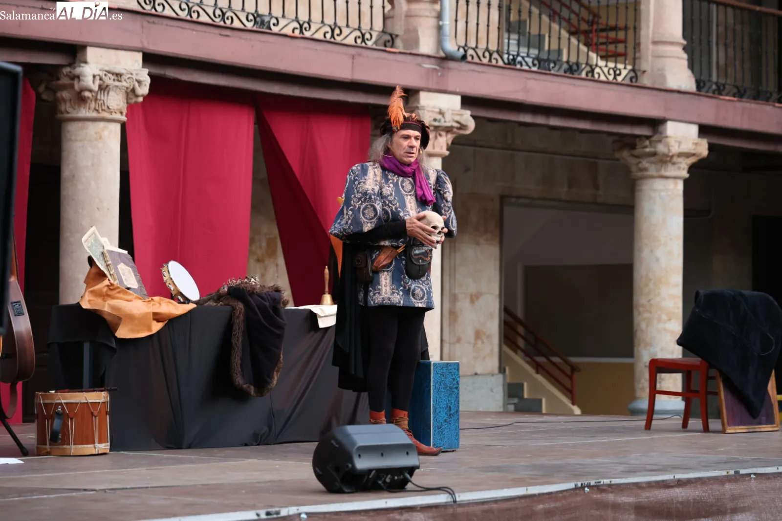 Representación de la obra  'Soñé que te gozaba' en el patio de las Siervas de San José. Fotos: David Sañudo